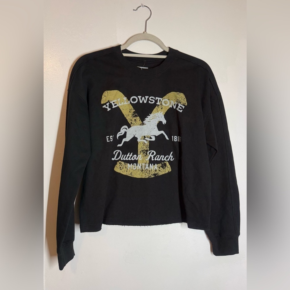 Yellowstone Tops Yellowstone Dutton Ranch Sweatshirt - Picture 2 of 4